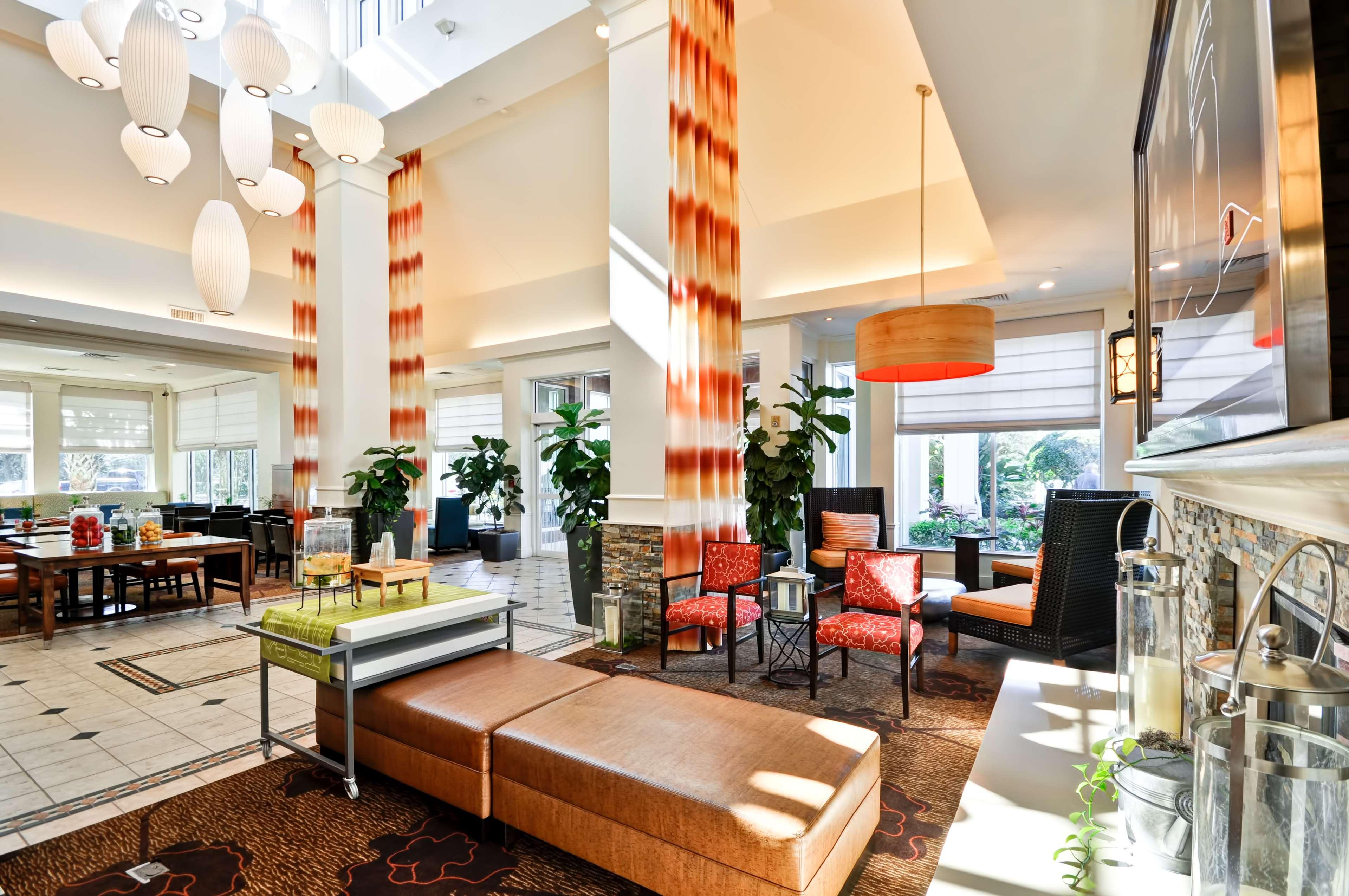 Hilton Garden Inn Tampa North Temple Terrace Exterior foto