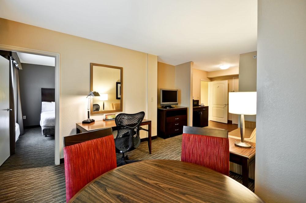 Hilton Garden Inn Tampa North Temple Terrace Exterior foto